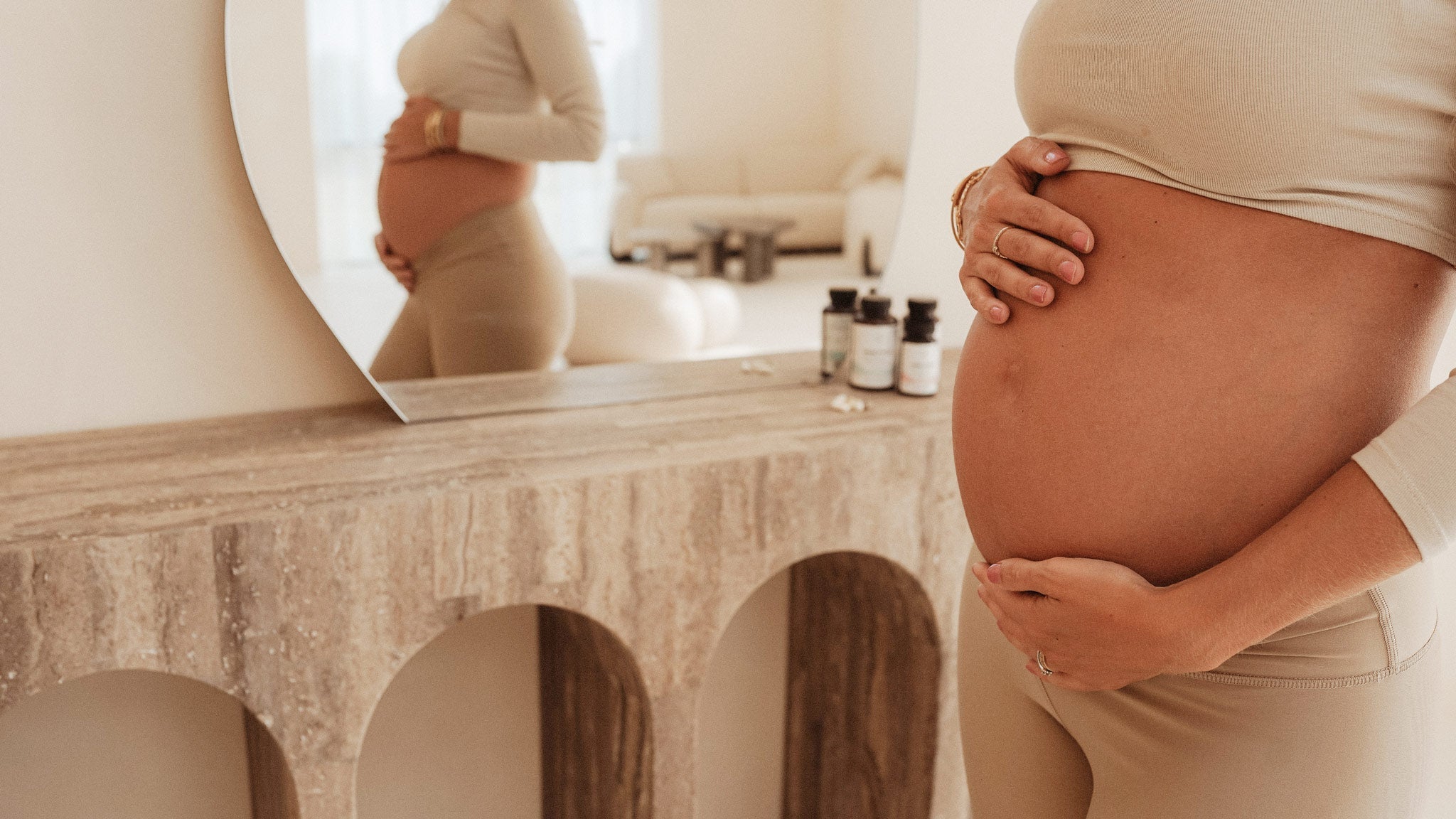 Zwanger? Alles wat je wilt weten – van voeding tot symptomen per week in het eerste trimester